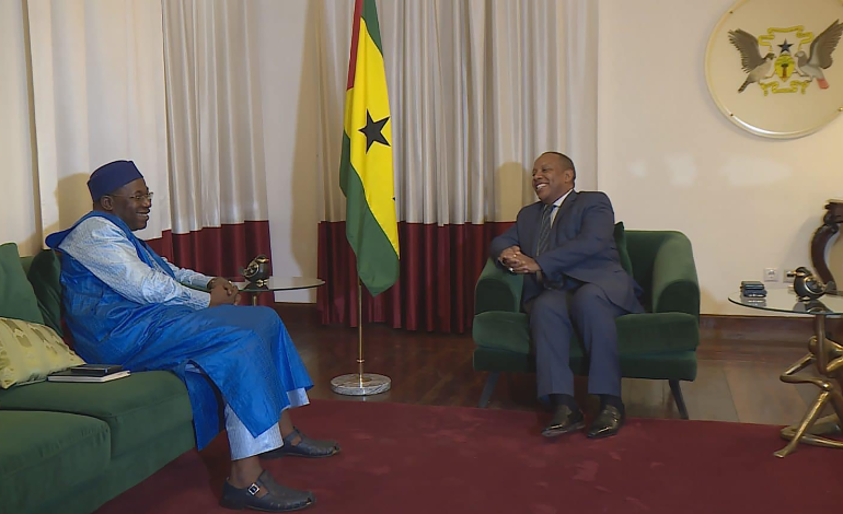 Nouhoum Sangar&eacute; a &eacute;t&eacute; re&ccedil;u par le Premier ministre de Sao Tom&eacute;-et-Principe